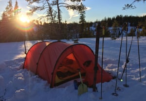 Expedition medicine, camp