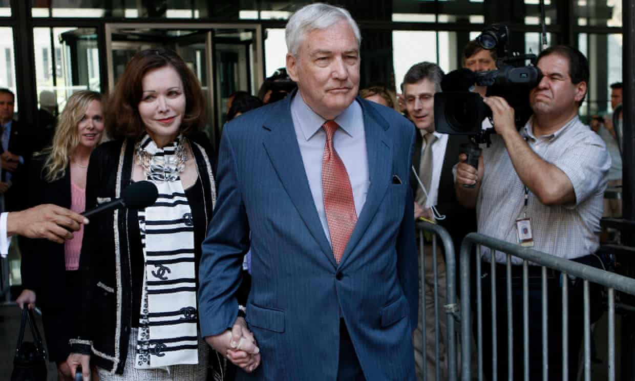 Trump pardons fraudster Conrad Black