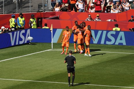 Franck Kessie #8 of Cote d'Ivoire celebrates with teammates after scoring his team's first goal