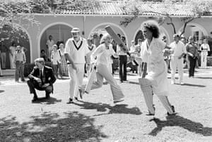 Dusty Springfield and Cleo Laineparticipate in a celebrity cricket match at the Bel-Air Hotel in Los Angeles, California, September 1976