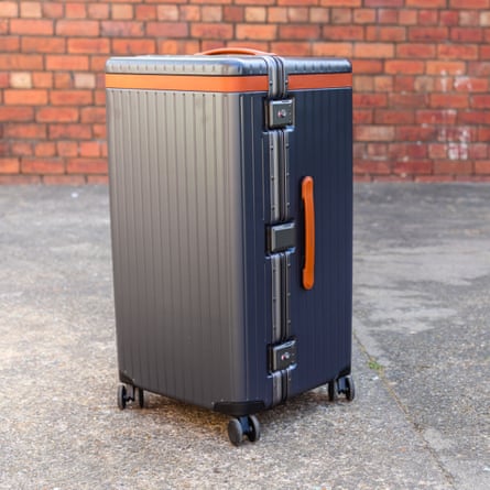 Best Suitcases Testing with Pete Wise