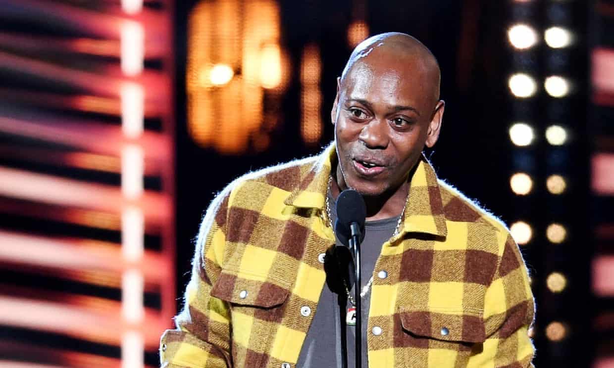 Dave Chappelle attacked by man with replica gun at LA comedy festival (theguardian.com)