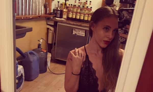 Bikini Baristas In Washington Are Told To Cover Up Is It An Issue Of Free Speech Washington State The Guardian Bikini Baristas In Washington Are Told To Cover Up Is It An Issue Of Free Speech Washington State The Guardian