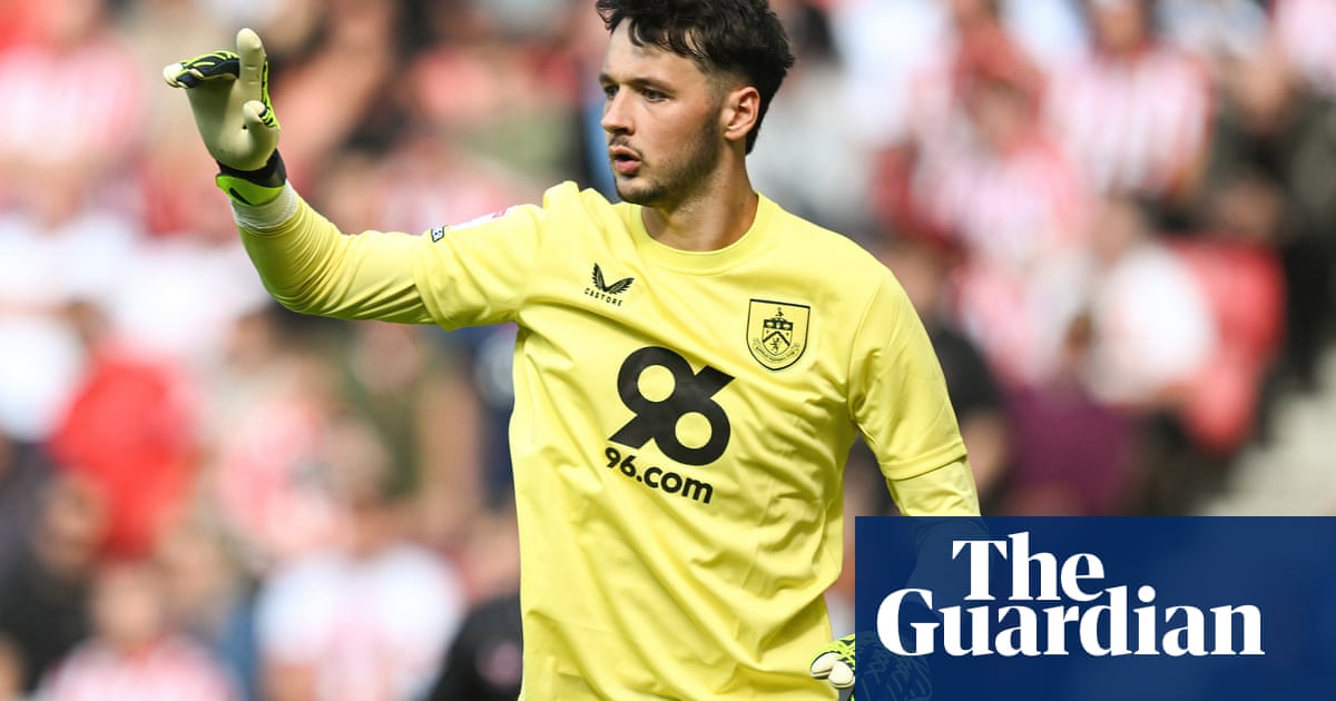Newcastle United Pursues Burnley Goalkeeper Trafford