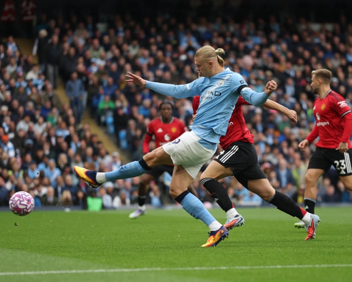 Manchester City v Manchester United: Premier League – live