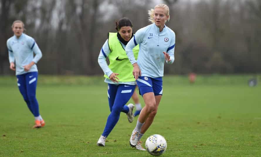 Kirby’s teammates Pernille Harder (front) and Sam Kerr during a Chelsea training session last December.