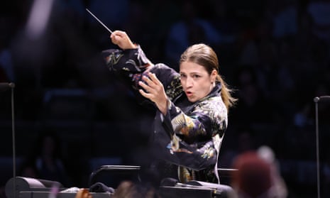 Dalia Stasevska conducting