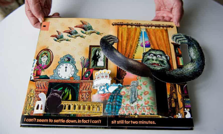 A page from Pieńkowski's 1979 pop-up book Haunted House, which changed what could be achieved through paper engineering.