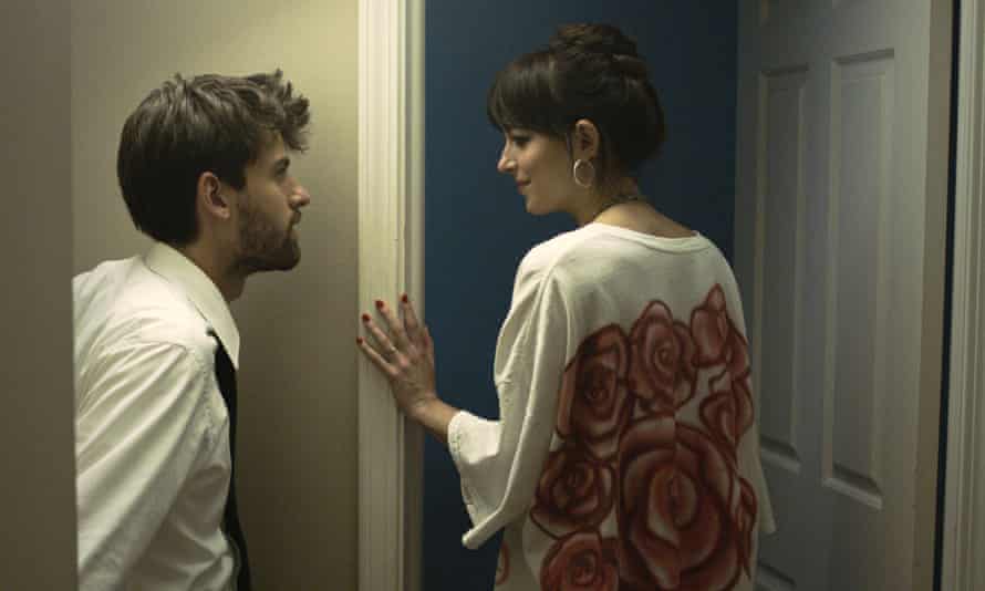 Cooper Raiff and Dakota Johnson in Cha Cha Real Smooth.