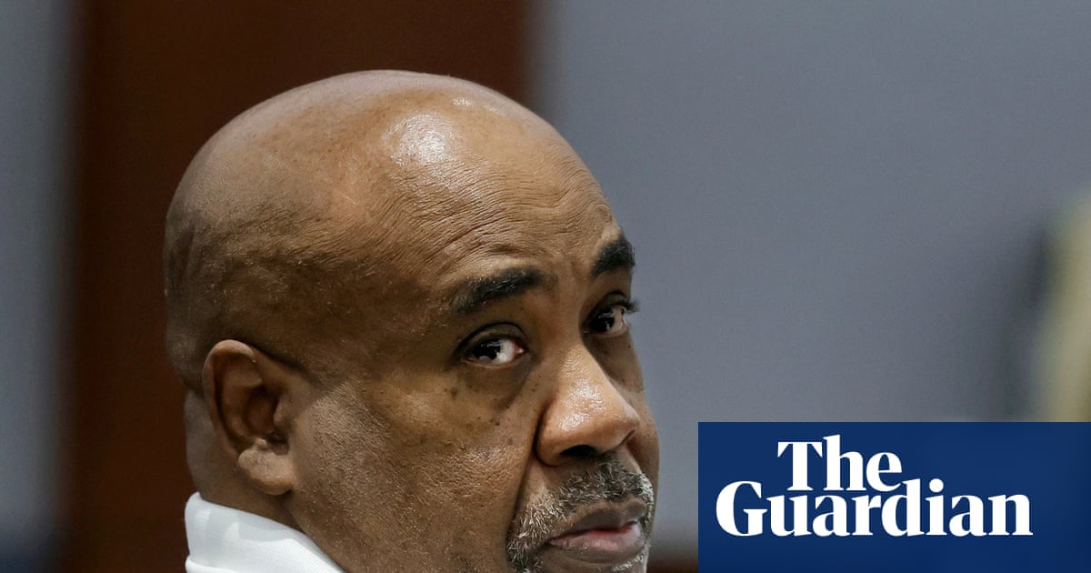Tupac Shakur: jury selected in trial of ex-gang boss accused of ordering killing