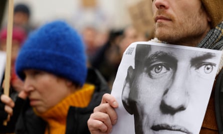 Outside the Russian embassy in Berlin, after the death of Alexei Navalny in an Arctic prison.