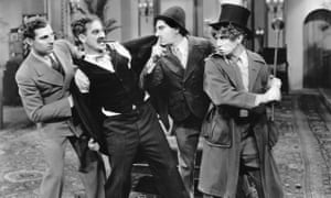 Os irmãos de Marx na sopa de pato clássica de 1933.