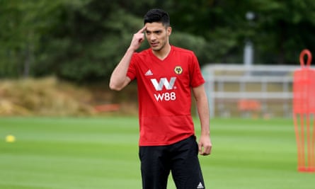 Raúl Jiménez during a Wolverhampton Wanderers training session earlier this month
