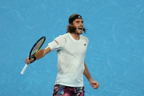 Stefanos Tsitsipas is well in this match now.
