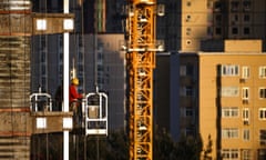 Construction on high-rise building