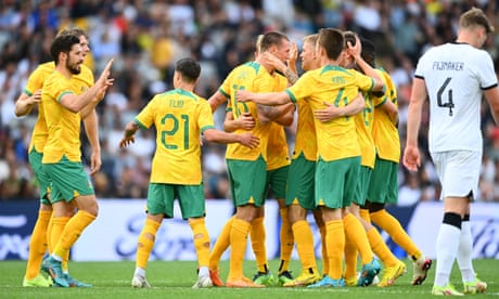 Garang Kuol and Jason Cummings shine on debut as Socceroos beat New Zealand