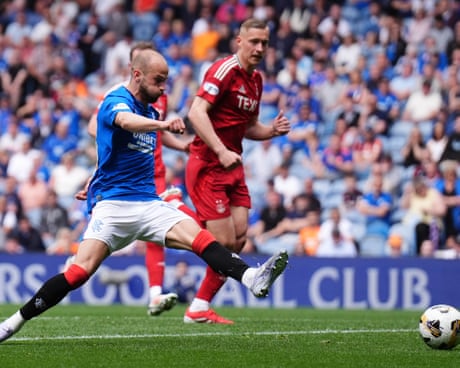 Rangers end Ibrox drought but Celtic maintain 17-point lead in Premiership