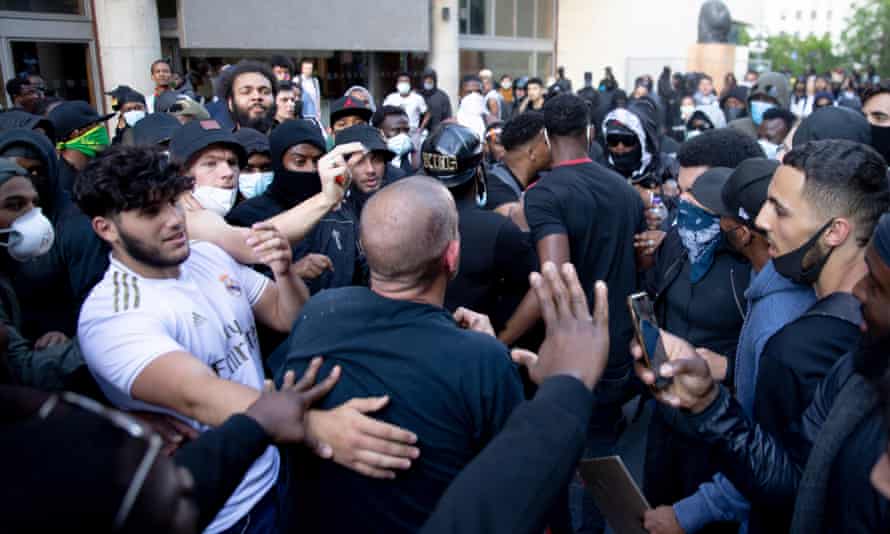 Far-right protesters