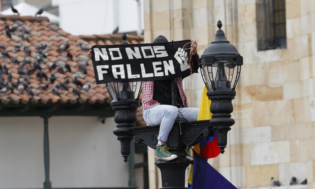 A supporter displays a banner saying ‘Don’t let us down’ at the inauguration of President Gustavo Petro in Bogotá on 7 August.