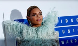 بيونسيه يصل إلى MTV جوائز الموسيقى 2016 فيديو