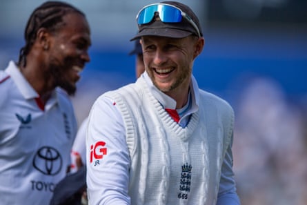 Jofra Archer and Joe Root.