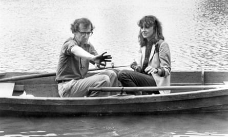 Woody Allen and Diane Keaton in a rowboat in the Central Park lake, in Manhattan.