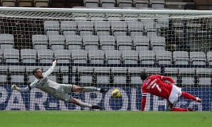 Crystal palace - sheffield united, efl ve daha fazlası - futbol saat saati - canlı! 2 nottingham forest'tan lewis grabban penaltı noktasından golü attı.