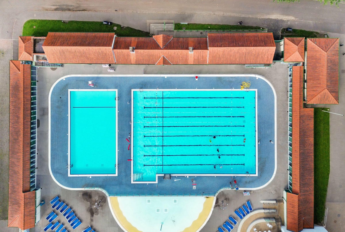 Drone view directly overhead the open air lido swimming pool in the town’s Ynysangharad park