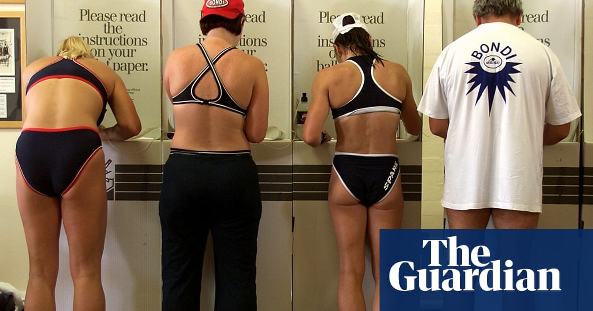 Spruiking, fake tradies and corflute stoushes: how to understand the Australian election