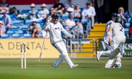 Jonny Bairstow led Yorkshire to victory against Worcestershire.