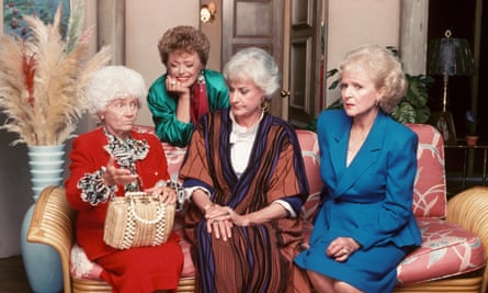 Estelle Getty, Rue McClanahan, Bea Arthur và Betty White trong The Golden Girls