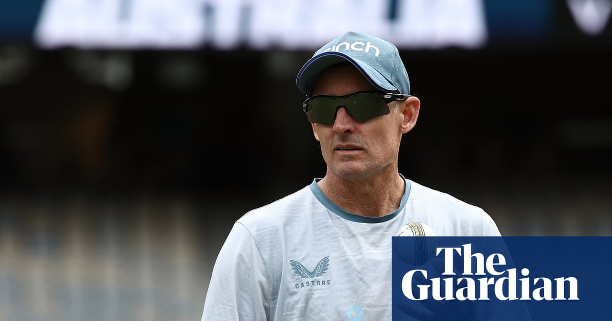 ‘He has fire and ice’: Mike Hussey on Fleming’s new England Test era