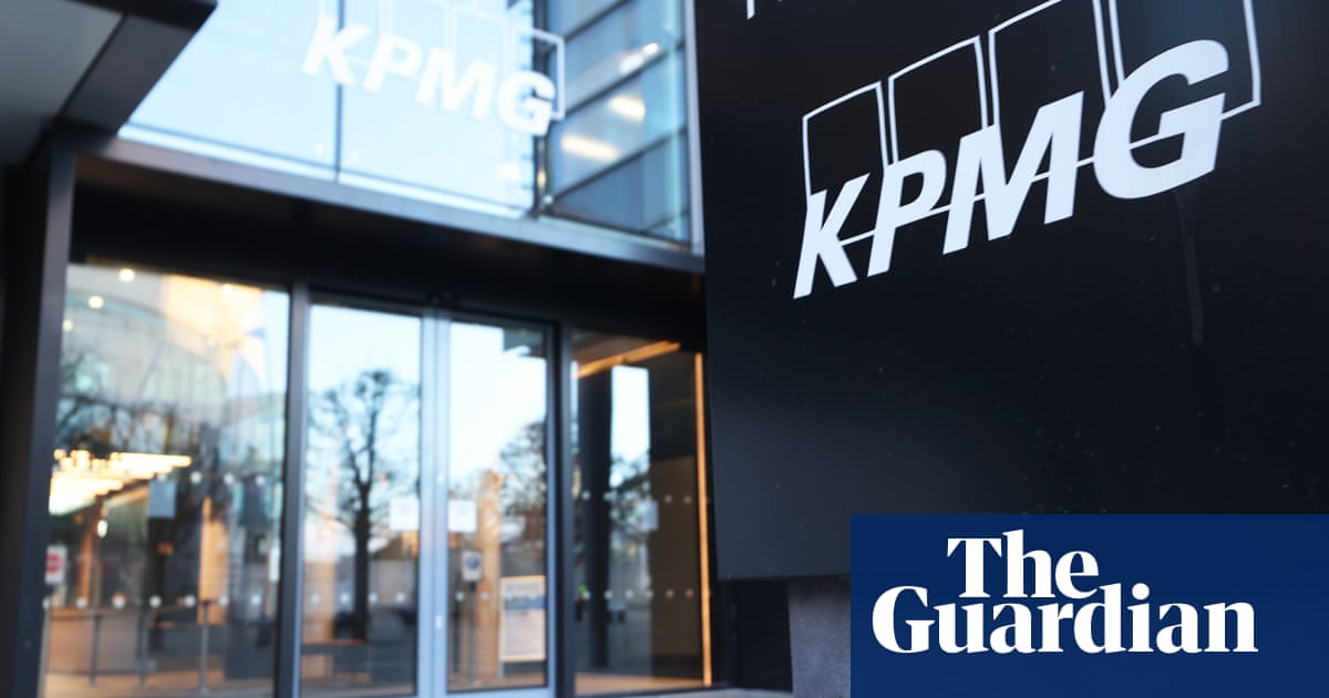 KPMG to be fined £14m for forging documents over Carillion audit