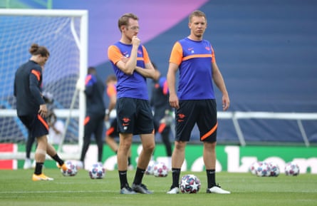 Max Pelka and Julian Nagelsmann together on the training ground