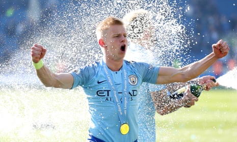 Oleksandr Zinchenko Sự Linh Hoạt Ở Cánh Trái - Tài Năng Đầy Đa Dạng Của Ngôi Sao Bóng Đá Oleksandr Zinchenko Sự Linh Hoạt Ở Cánh Trái - Tài Năng Đầy Đa Dạng Của Ngôi Sao Bóng Đá