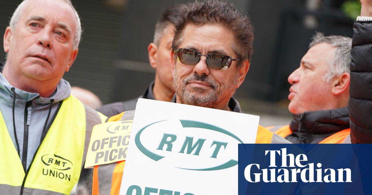UK government should end rail outsourcing ‘racket’, says union