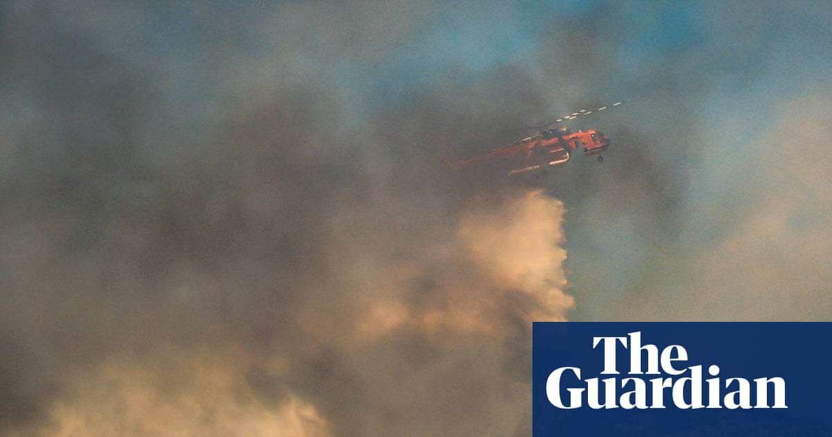 Η ελληνική δασική πυρκαγιά σκοτώνει δύο ανθρώπους καθώς αεροσκάφος αναπτύχθηκε για να πυρπολήσει σε βελγικό φυσικό καταφύγιο