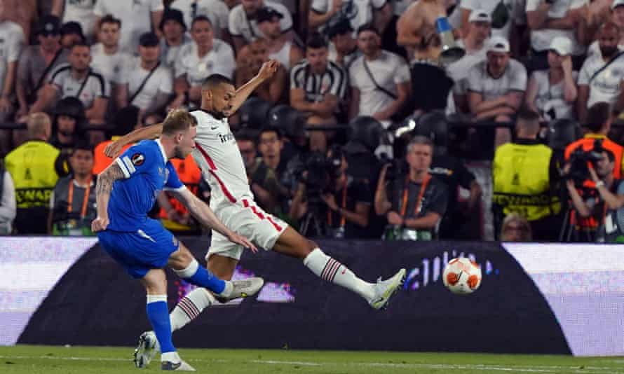 Eintracht Frankfurt v Rangers: Europa League final, extra time – live! | Europa League 3 Rangers’ Scott Arfield shoots under pressure.