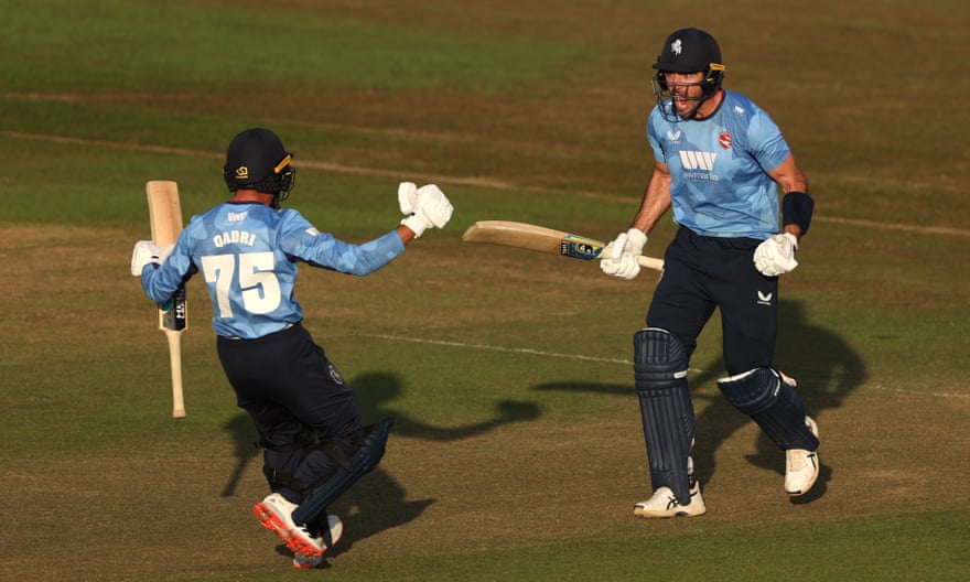 Grant Stewart hits a six with the final ball of the match to help Kent beat Yorkshire.