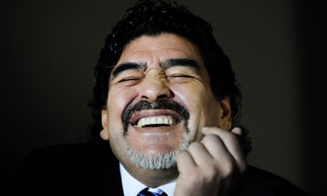 Diego Maradona told Victor Hugo Morales of his intention to stand as Fifa president when the journalist called him to check on the condition of his sick father.