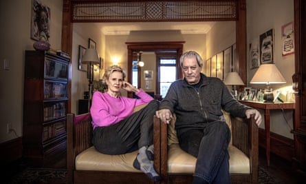 Auster and Siri Hustvedt at home in Brooklyn in 2020.