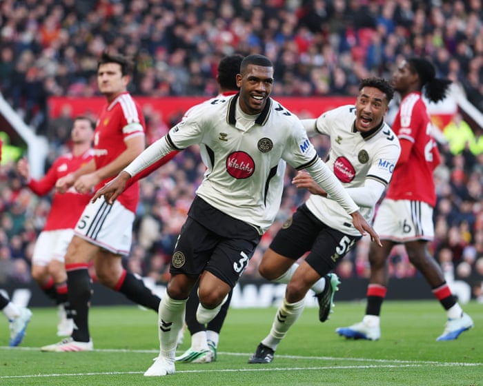 Manchester United v Bournemouth, Liverpool v Brighton and more: clockwatch – live
