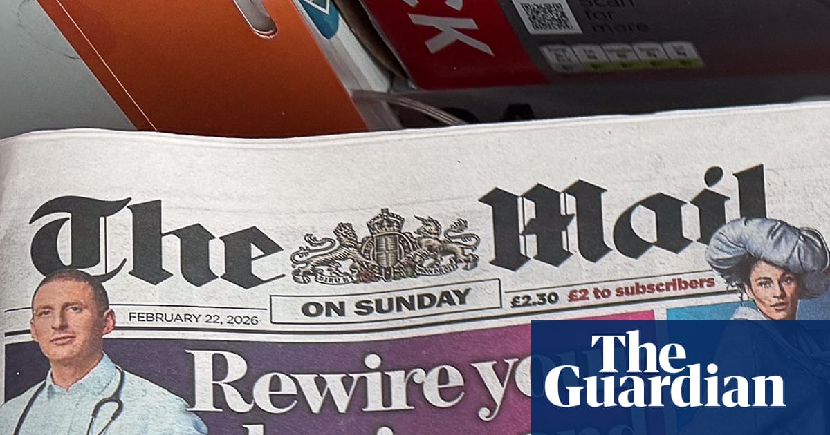 Ex-Mail on Sunday editor denies misleading inquiry over private investigator