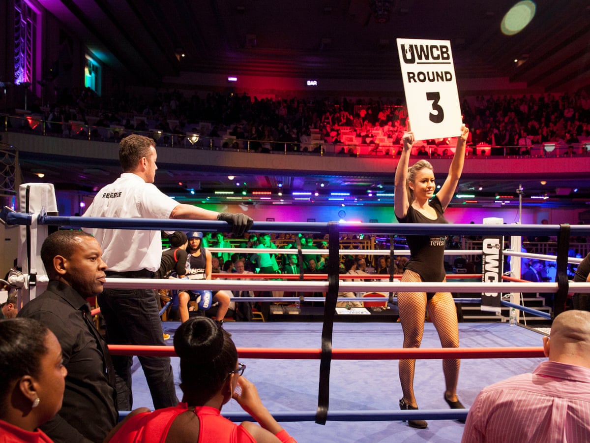 Ring Card Girls To Be Replaced With Fight Progress Managers Boxing The Guardian