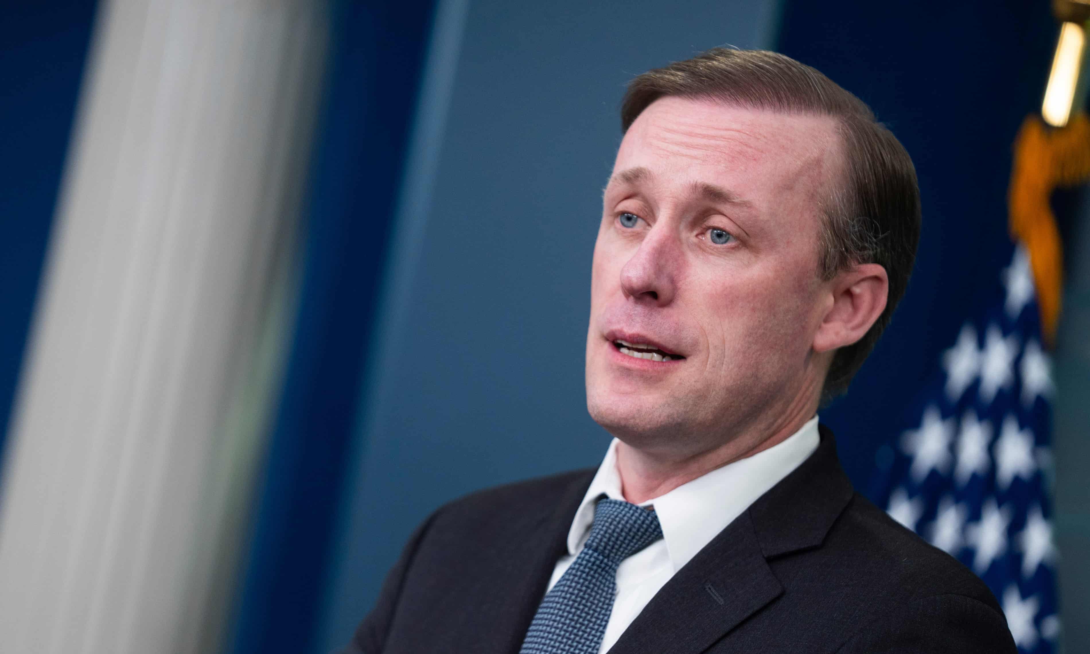 Senior Biden aide commits to giving Ukraine avalanche of military assistance (theguardian.com)