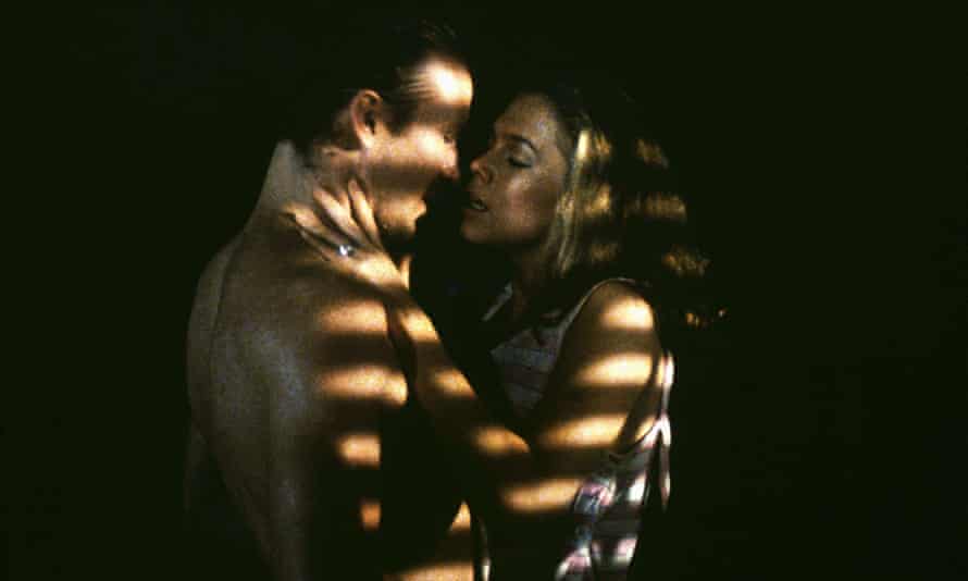 William Hurt and Kathleen Hurt in Lawrence Kasdan’s Body Heat.