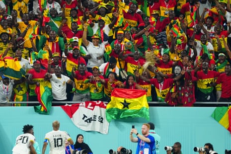 Ghana fans celebrates the equalising goal scored by Andre Ayew.