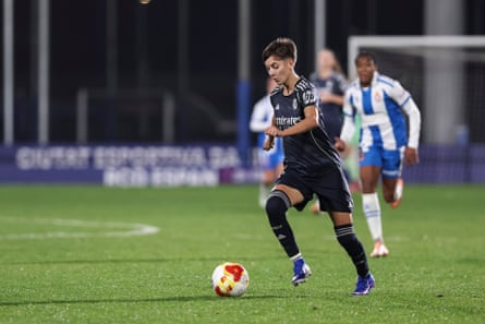 Paula Comendador in action for Real Madrid