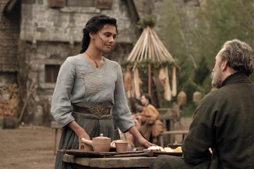Madeleine Madden plays the apprentice healer Egwene al'Vere in The Wheel of Time