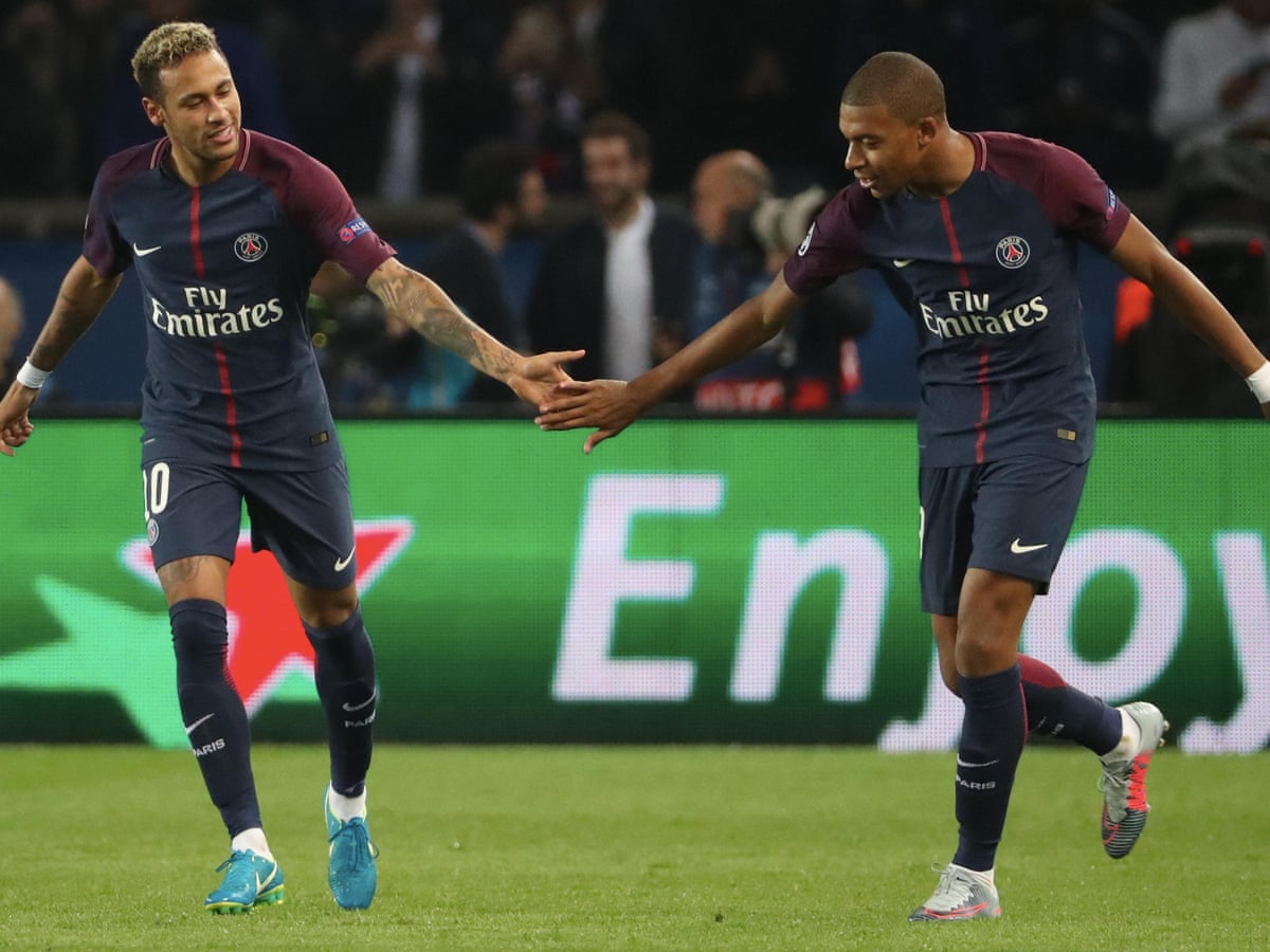 Champions League Round Up Psg Thrash Bayern As Barca Scrape Past